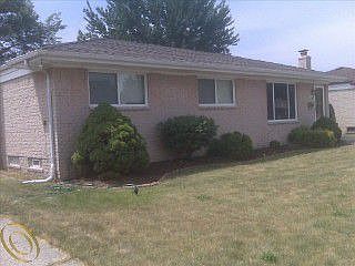 1st image of 15736 Alsip St