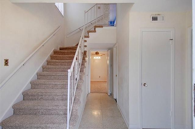 1st image of 2721 Valentine Ct