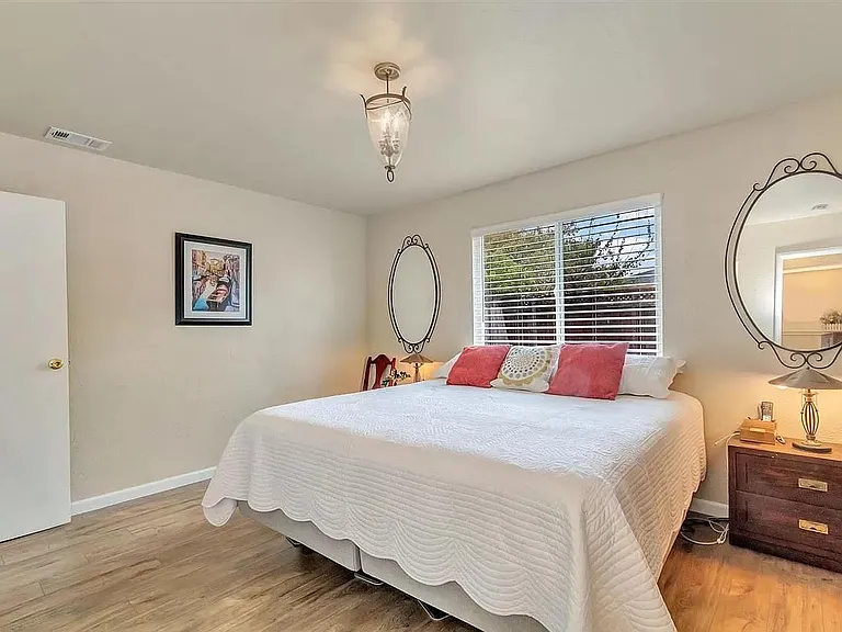 4836 Driftwood Dr — Photo 19