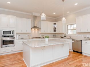 955 Regency Cottage Pl, Cary, NC 27518