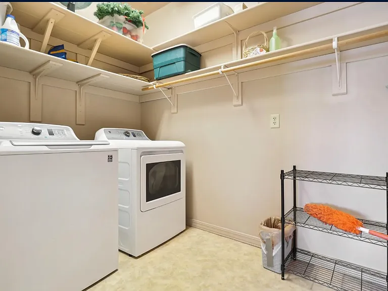 35 Sunshine Ct #2 — Photo 11
