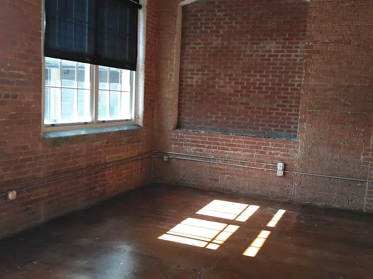 DRAYTON MILLS LOFT APARTMENTS — Photo 90