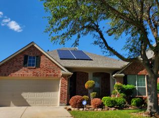 836 Ridgecrest Rd, Grand Prairie, TX 75052