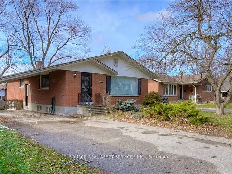 199 Dixie Cres — Photo 21