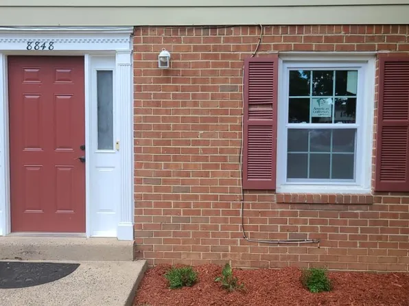 8848 Cherry Oak Ct, Manassas, VA 20109