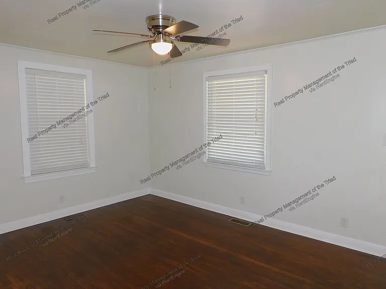 2807 Konnoak Dr — Photo 3