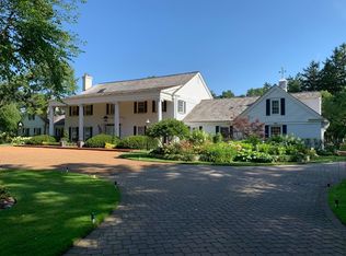 1280 Knollwood Cir, Lake Forest, IL