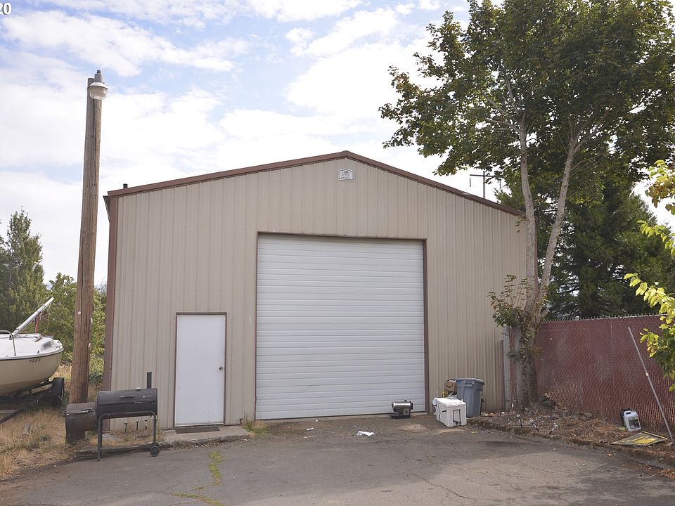 2nd image of 975 Hutson Rd