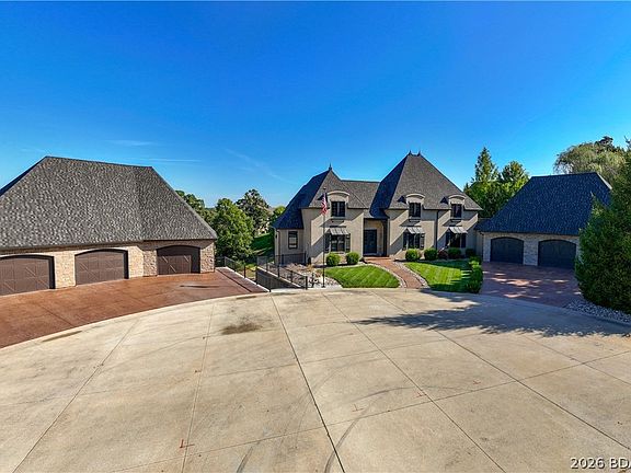 3rd image of 5751 Tree Leaf Ct