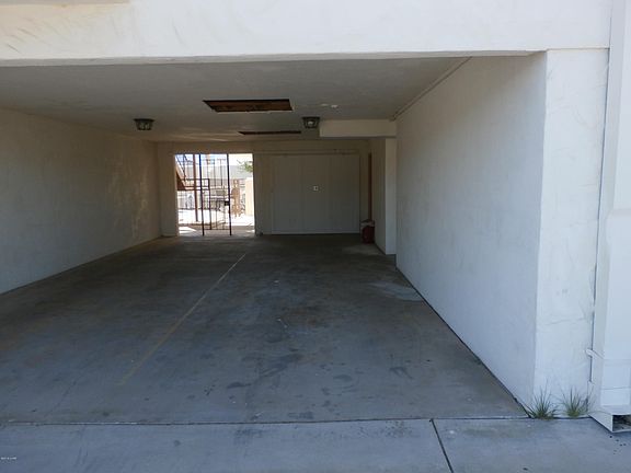 4th image of 571 Burkemo Ln APT 14