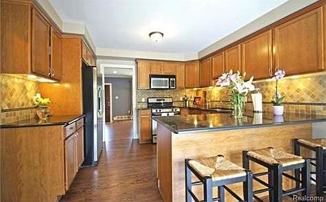3rd image of 31902 Bella Vista Dr