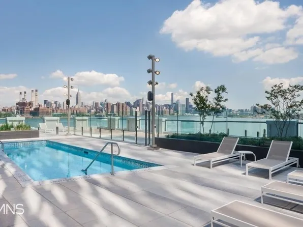 1 North 4th Place image 7 of 23