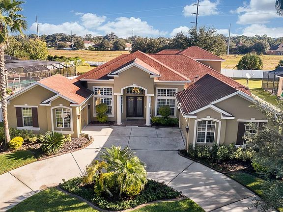 2nd image of 1012 Emerald Hill Way