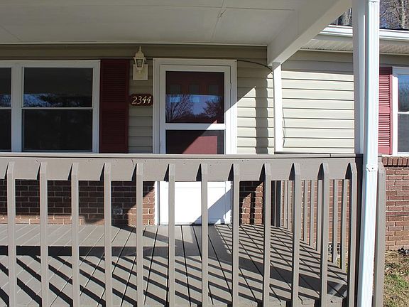 3rd image of 1344 Patricia Cir