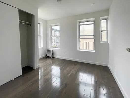 Rented by Kahen Properties | media 12