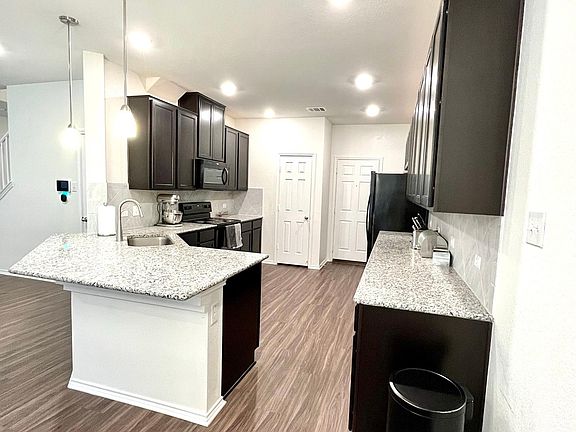 4th image of 14205 Silver Lace Ln