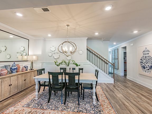 5th image of 204 Arwen Dr