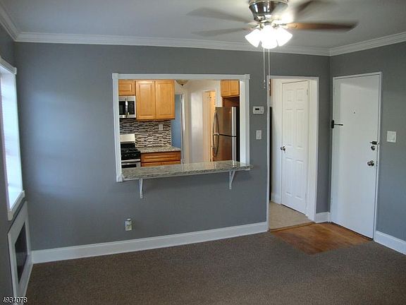 3rd image of 54 Ellington St #2