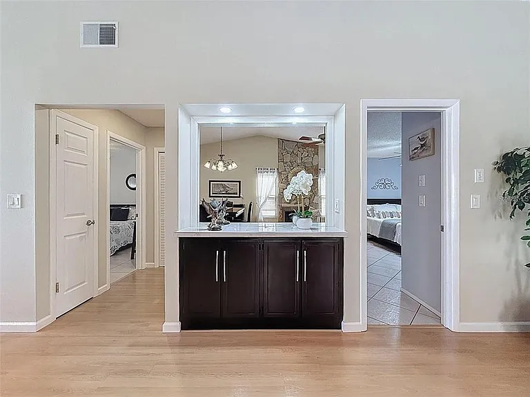 9981 Eagles Point Cir #4 — Photo 9