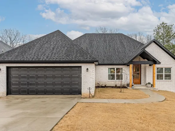 5044 Rockport Dr, Jonesboro, AR 72404