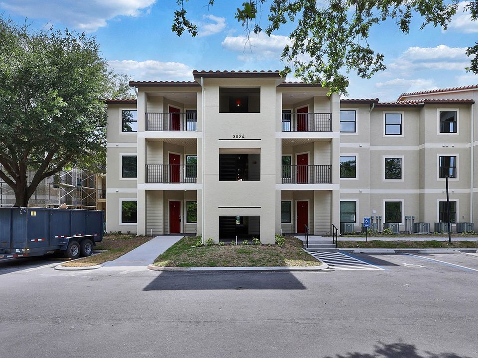 1st image of 3024 Parkway Boulevardblossom Park