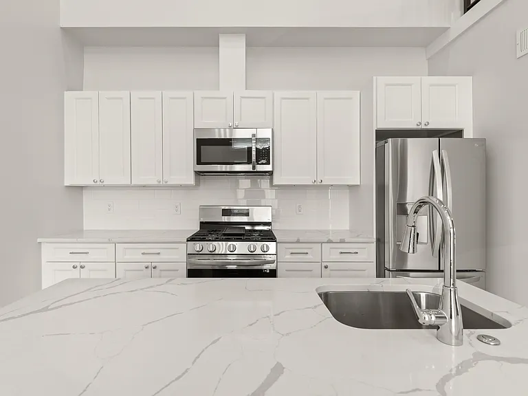 1100 Bladensburg Rd NE #501 — Photo 2