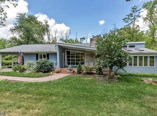 65 Woodgate Ln, Millington, NJ 07946