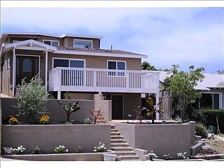 4th image of 1834 Tustin St