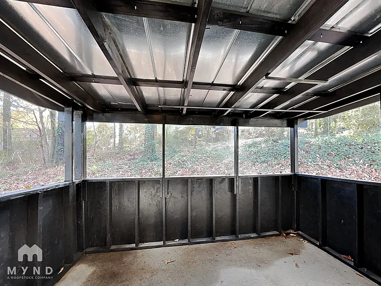 325 Morris Dr SE — Photo 17
