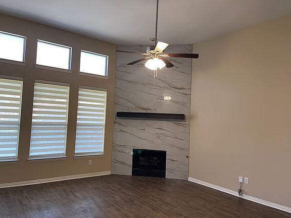 2nd image of 1813 Angel Falls Dr
