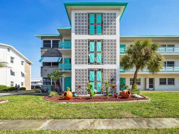 1900 59th Ave N APT 302, Saint Petersburg, FL 33714