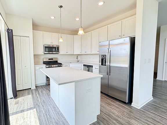 5th image of 15041 W Quincy Cir