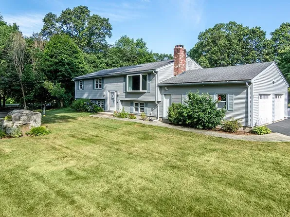 81 Cydot Dr, North Kingstown, RI 02852