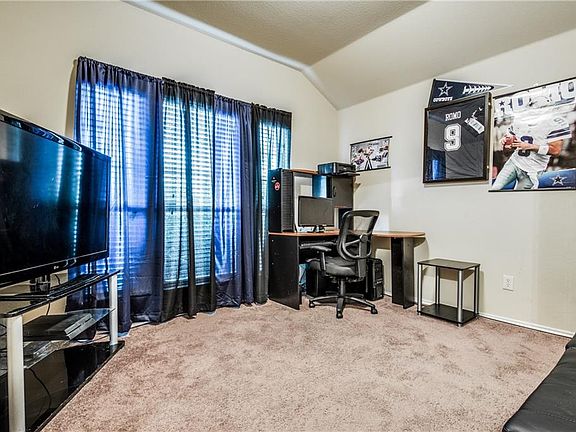 4th image of 1715 White Mountain Way