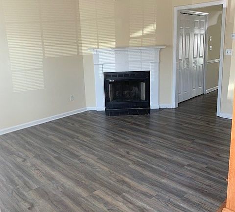 2nd image of 3808 Sterling Pointe Dr Unit E5