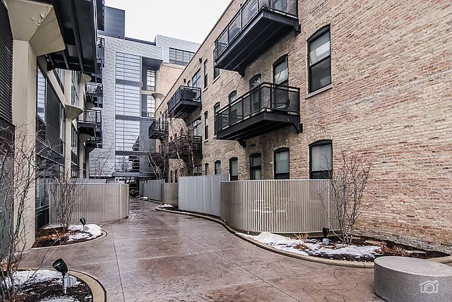1st image of 1800 W Grace St APT 307