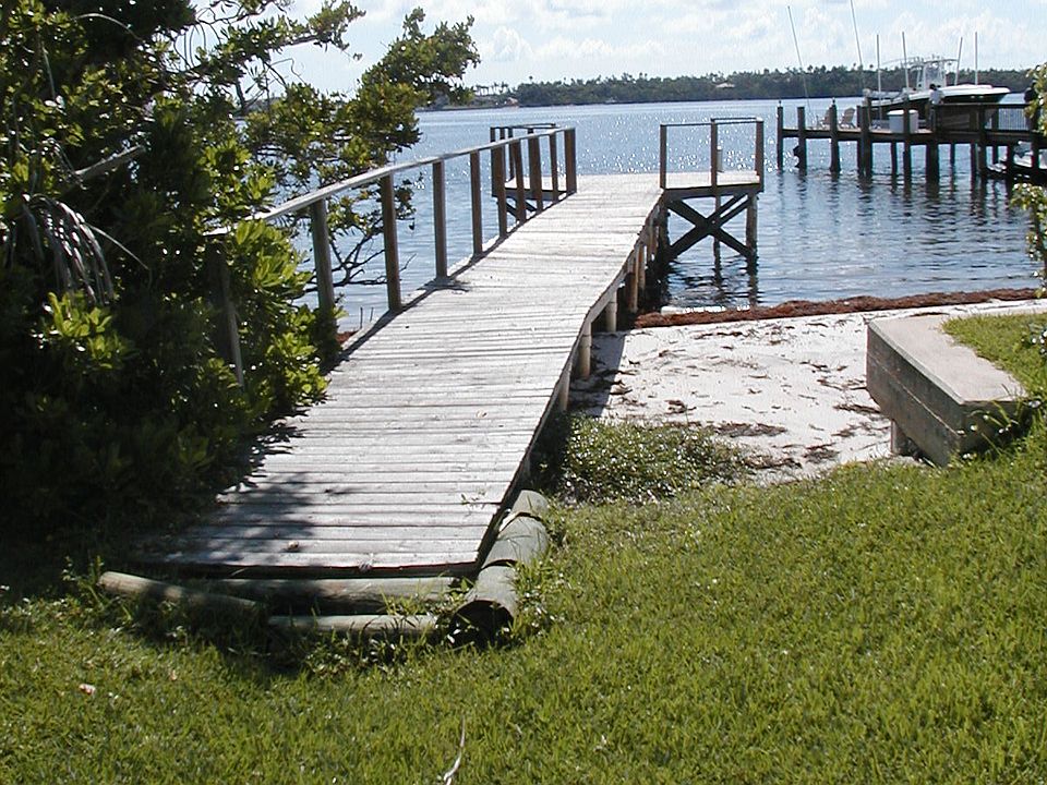1st image of Lakeside Harbour