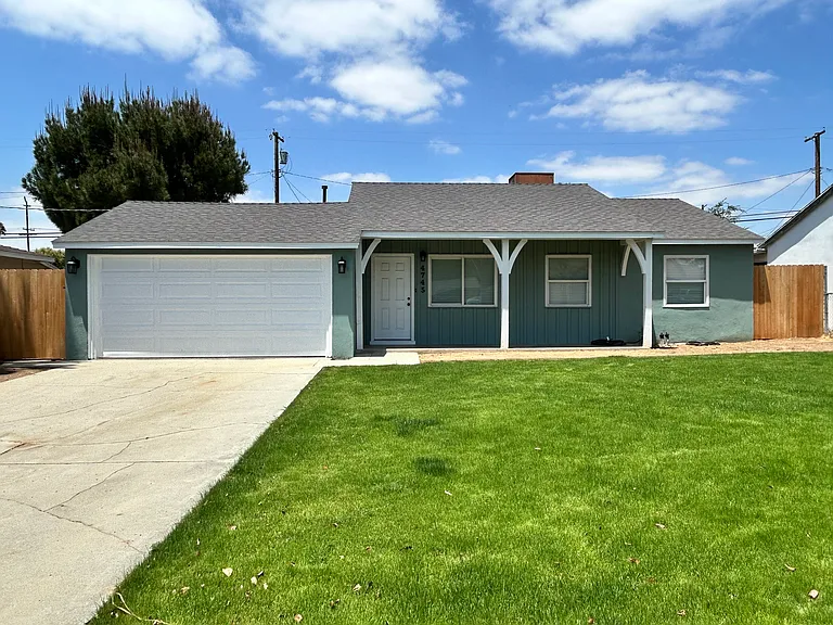 4745 Merrill Ave — Photo 1