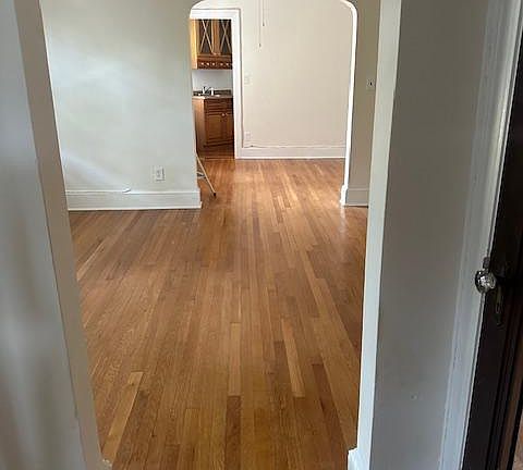 5th image of 208 Farragut St NW APT 204