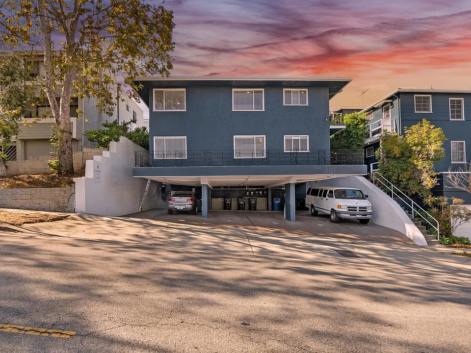 1607 Manning Ave #6