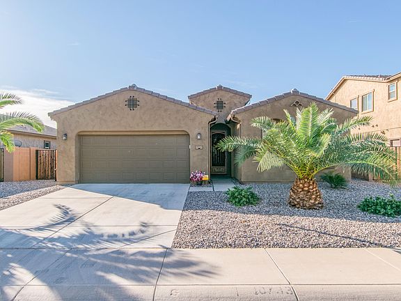 2nd image of 40733 W Parkhill Dr