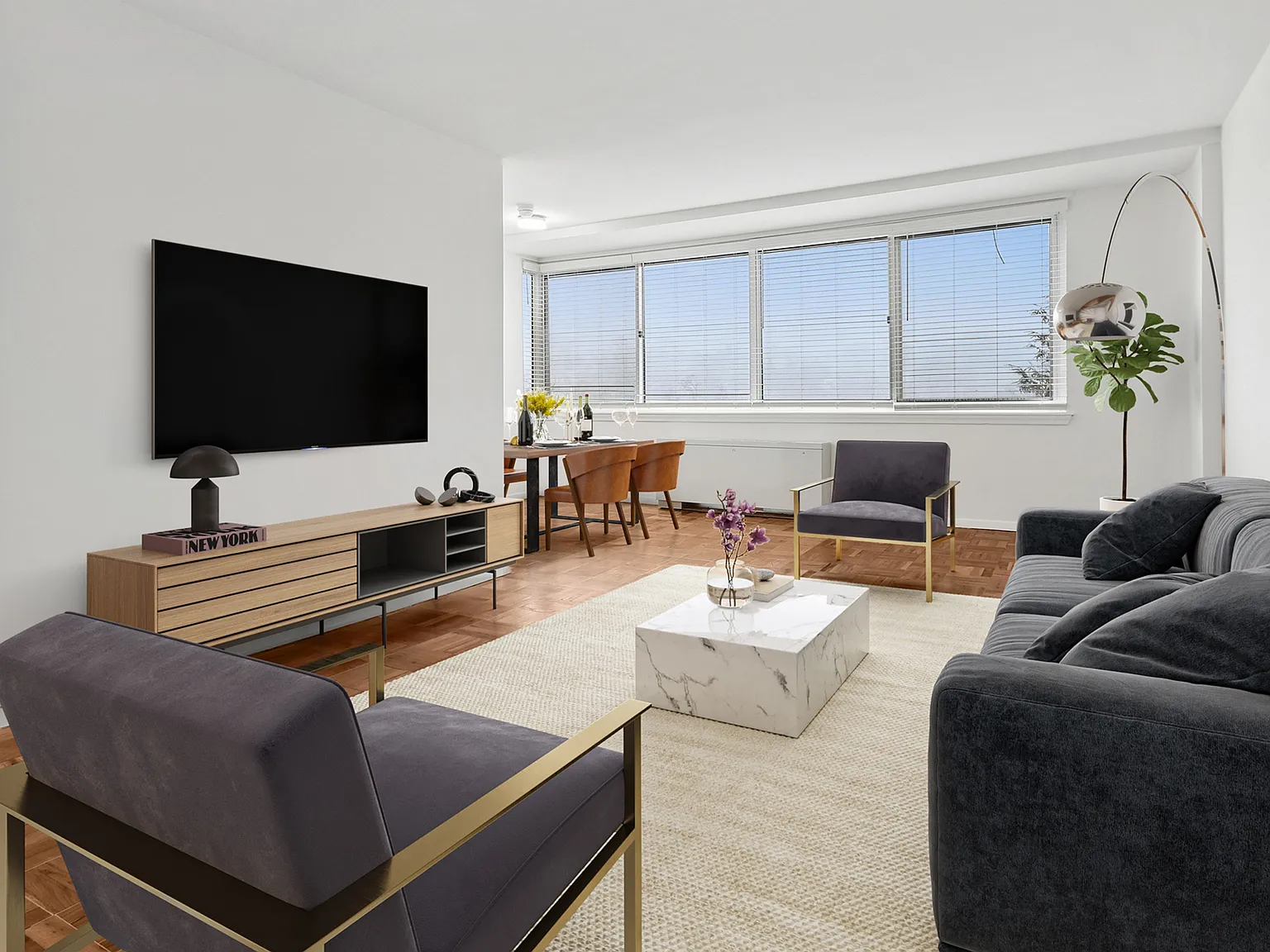 Quebec House Apartments — Photo 2