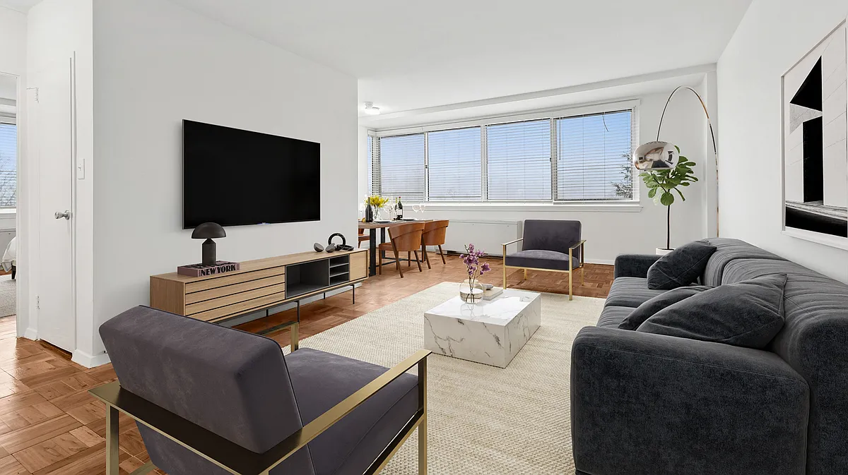 Building Photo - Quebec House Apartments