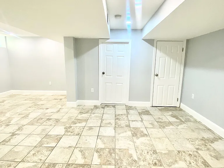4914 Hamilton Ave #1 — Photo 23