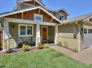 207 Hedge Rd, Menlo Park, CA 94025