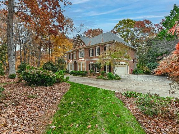 3rd image of 604 Northern Shores Ln