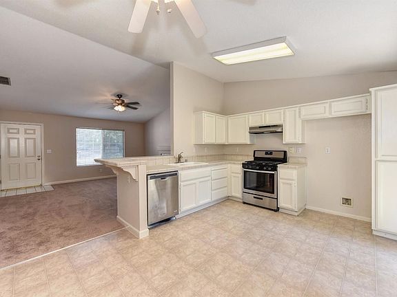 5th image of 3604 Pine Hollow Way