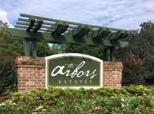 1 Arbor Pl, New Orleans, LA 70131