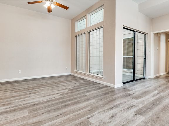 3rd image of 3043 Allister St