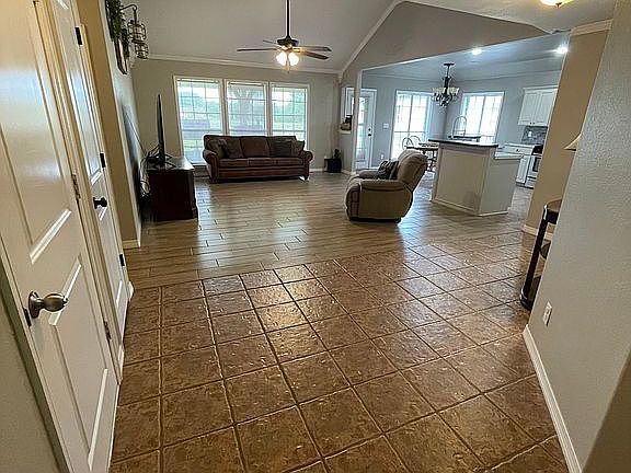 2nd image of 407 N Hayes Ave